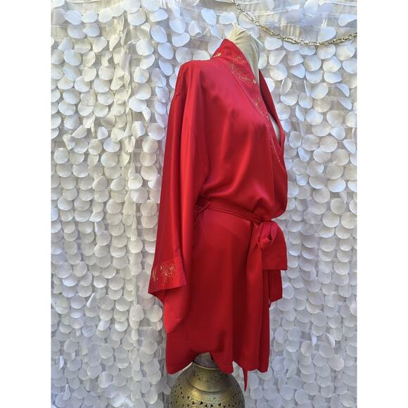 VTG VICTORIA’s SECRET COLLECTION Small Red Satin Embroidered Kimono Robe Holiday - Picture 2 of 15